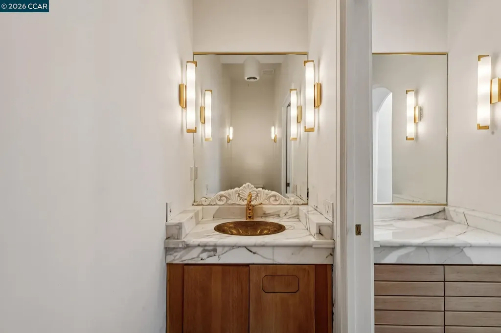 5 Oak Flat Road Orinda CA 94563