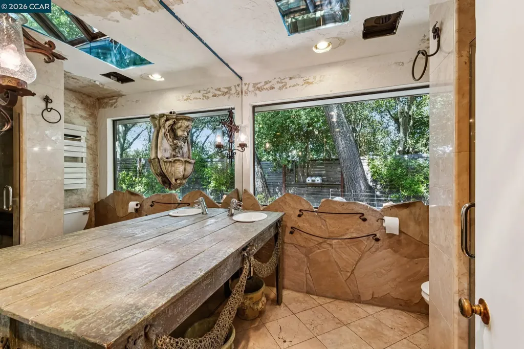 5 Oak Flat Road Orinda CA 94563