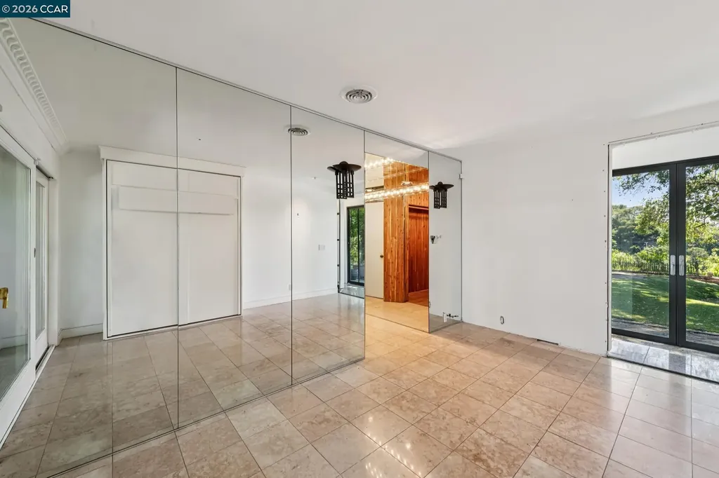 5 Oak Flat Road Orinda CA 94563