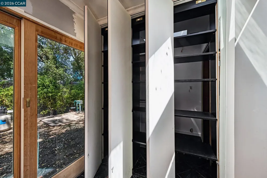5 Oak Flat Road Orinda CA 94563