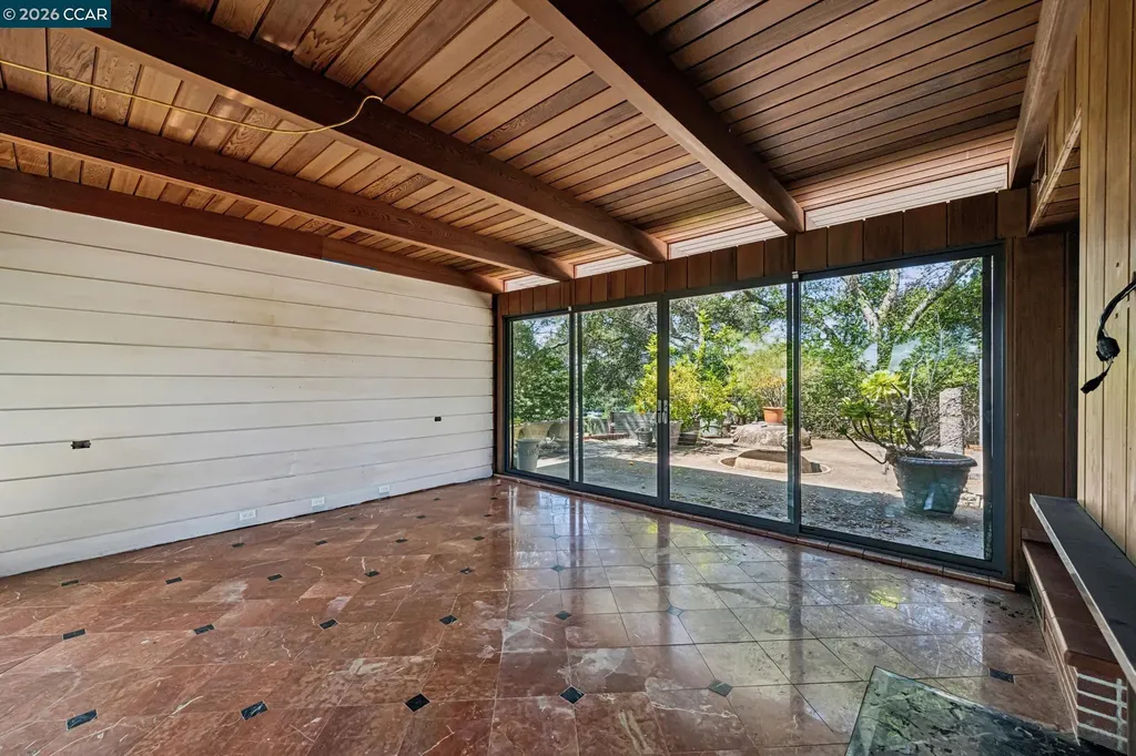 5 Oak Flat Road Orinda CA 94563