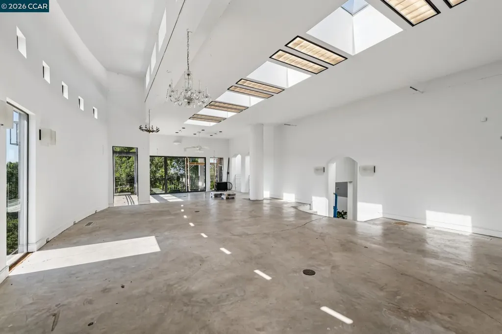 5 Oak Flat Road Orinda CA 94563