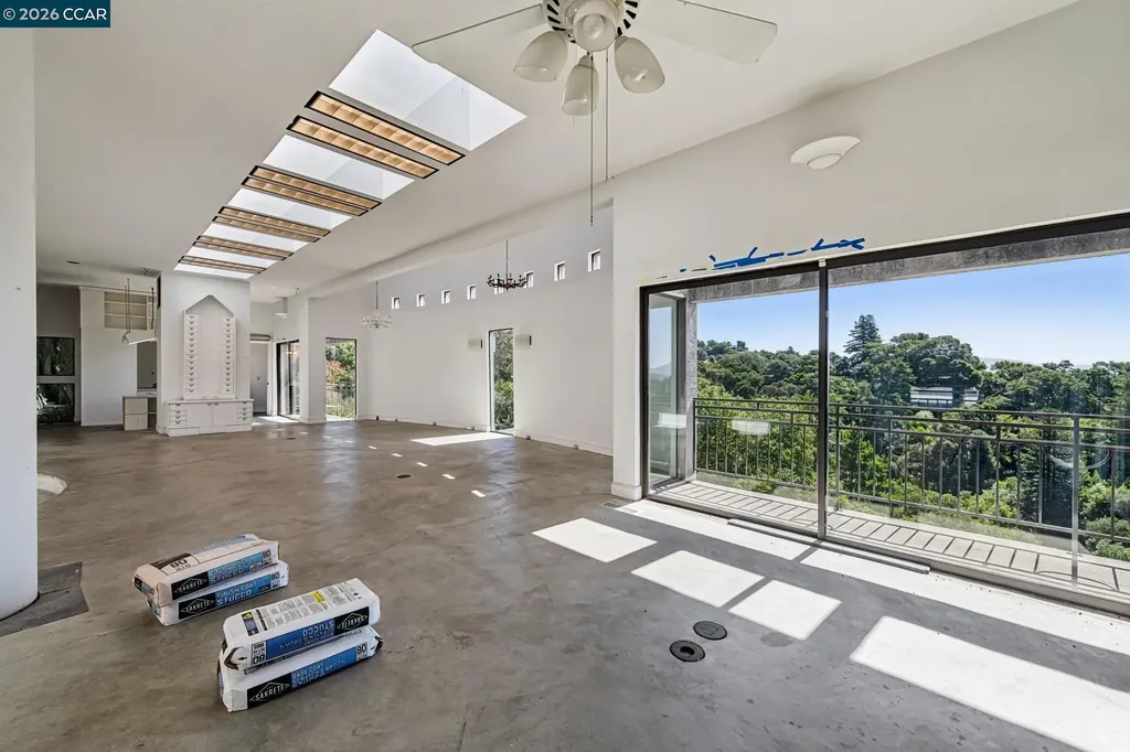 5 Oak Flat Road Orinda CA 94563