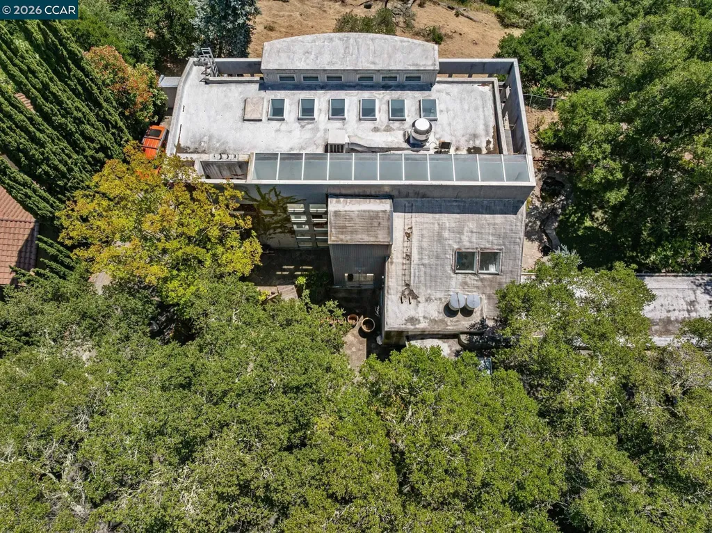 5 Oak Flat Road Orinda CA 94563