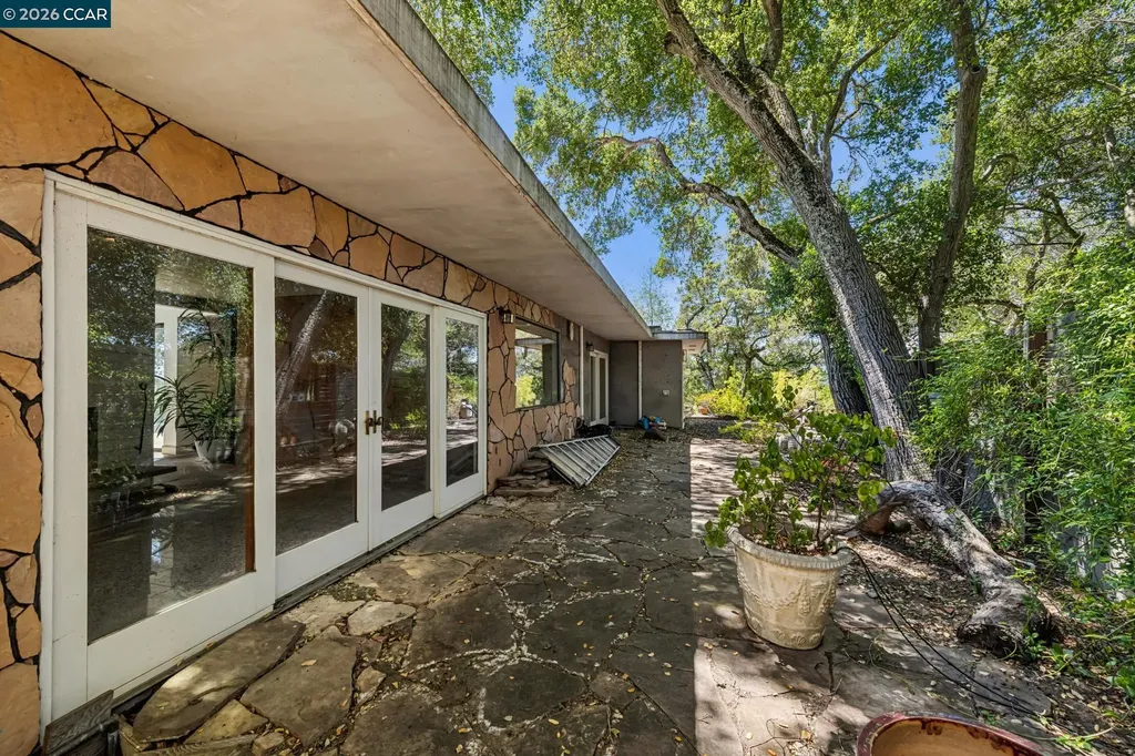 5 Oak Flat Road Orinda CA 94563