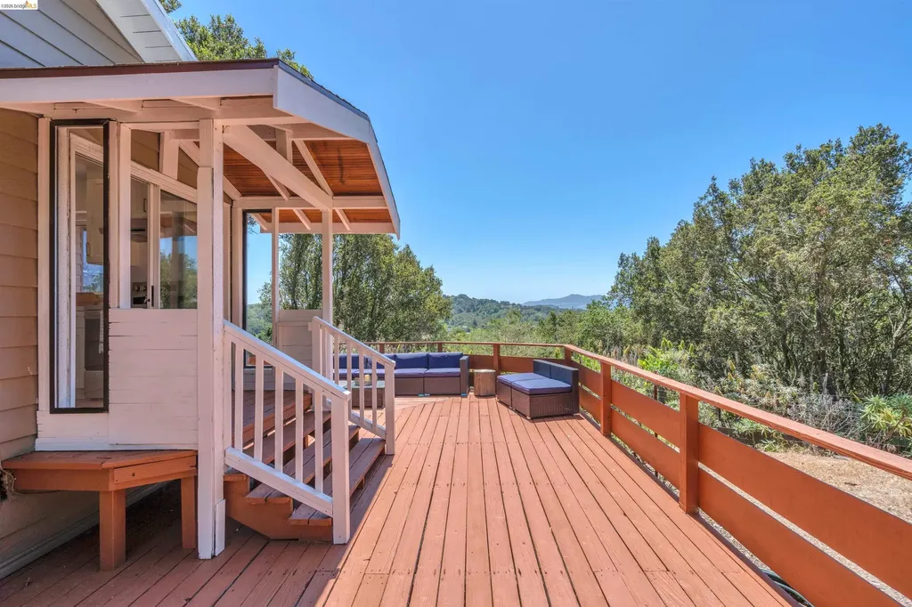 7001 Monte Verde Road El Sobrante CA 94803