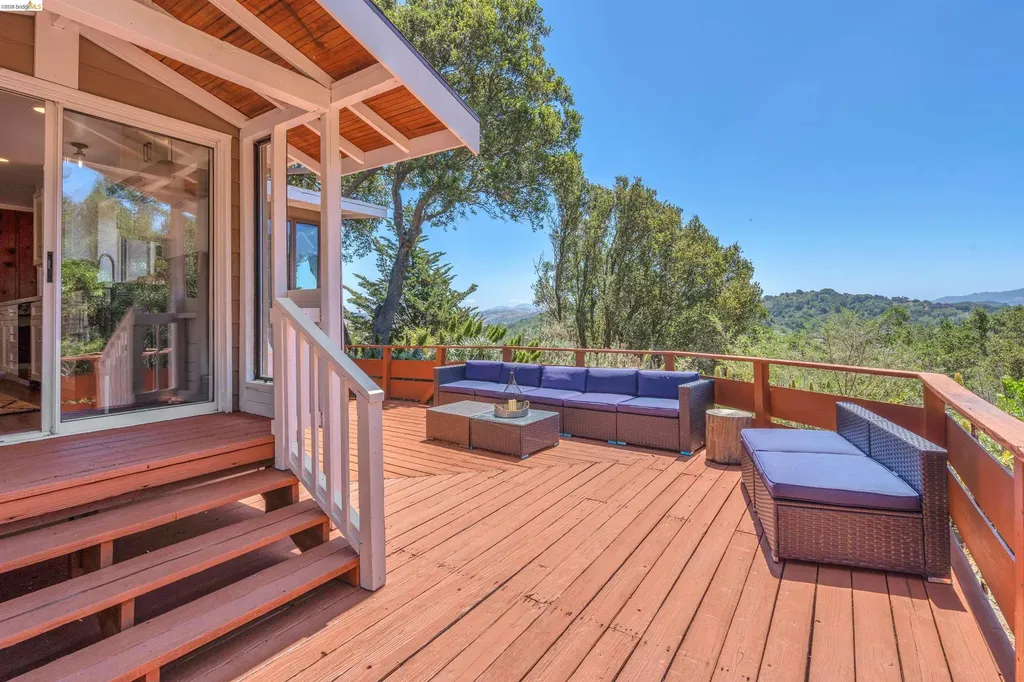 7001 Monte Verde Road El Sobrante CA 94803