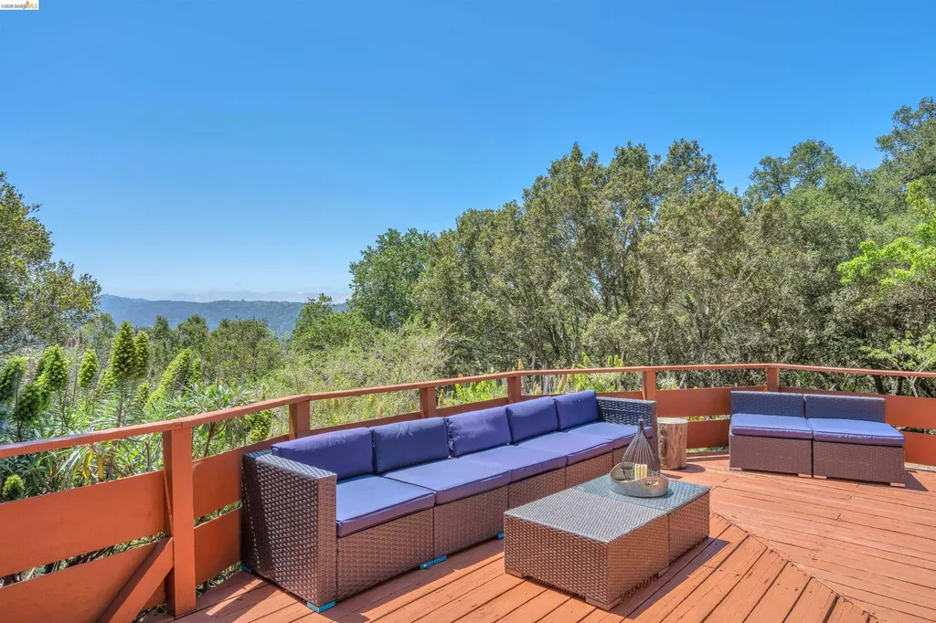 7001 Monte Verde Road El Sobrante CA 94803