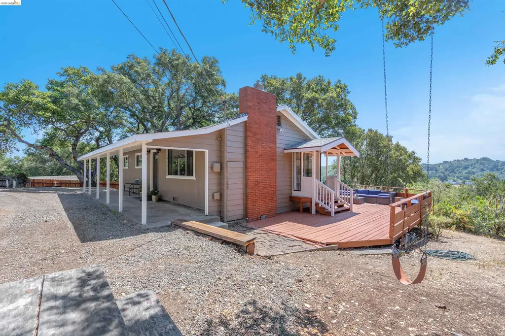7001 Monte Verde Road El Sobrante CA 94803