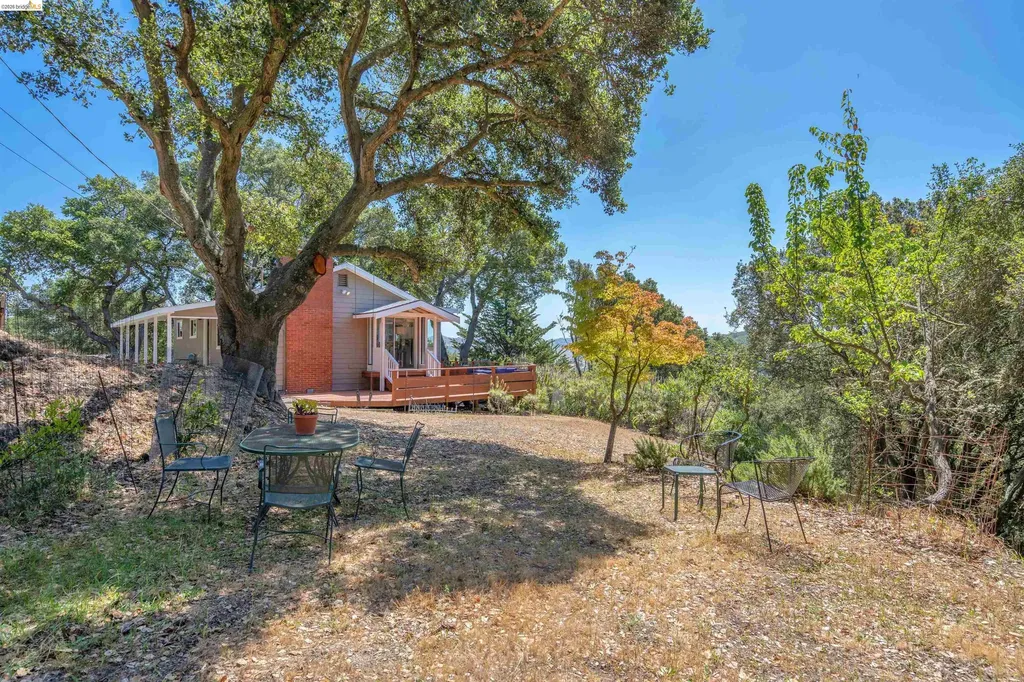 7001 Monte Verde Road El Sobrante CA 94803