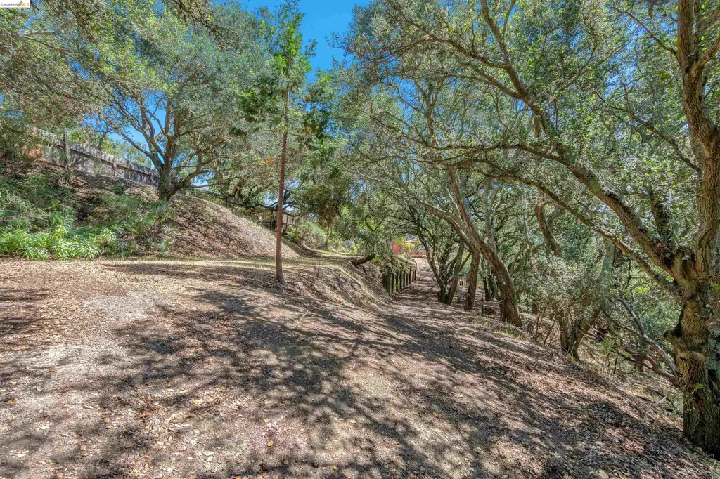 7001 Monte Verde Road El Sobrante CA 94803