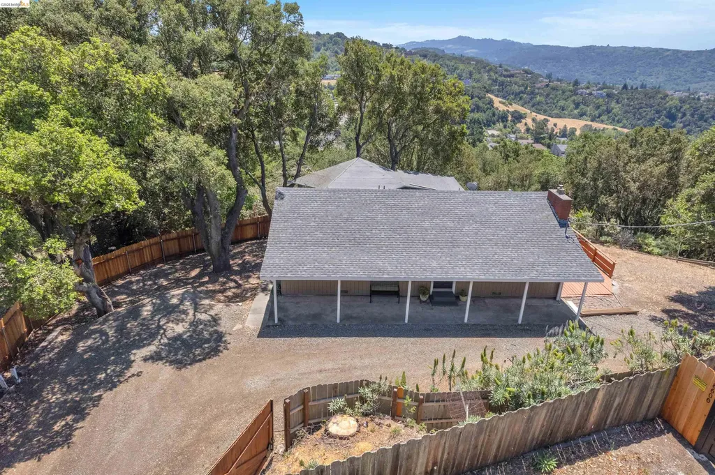 7001 Monte Verde Road El Sobrante CA 94803