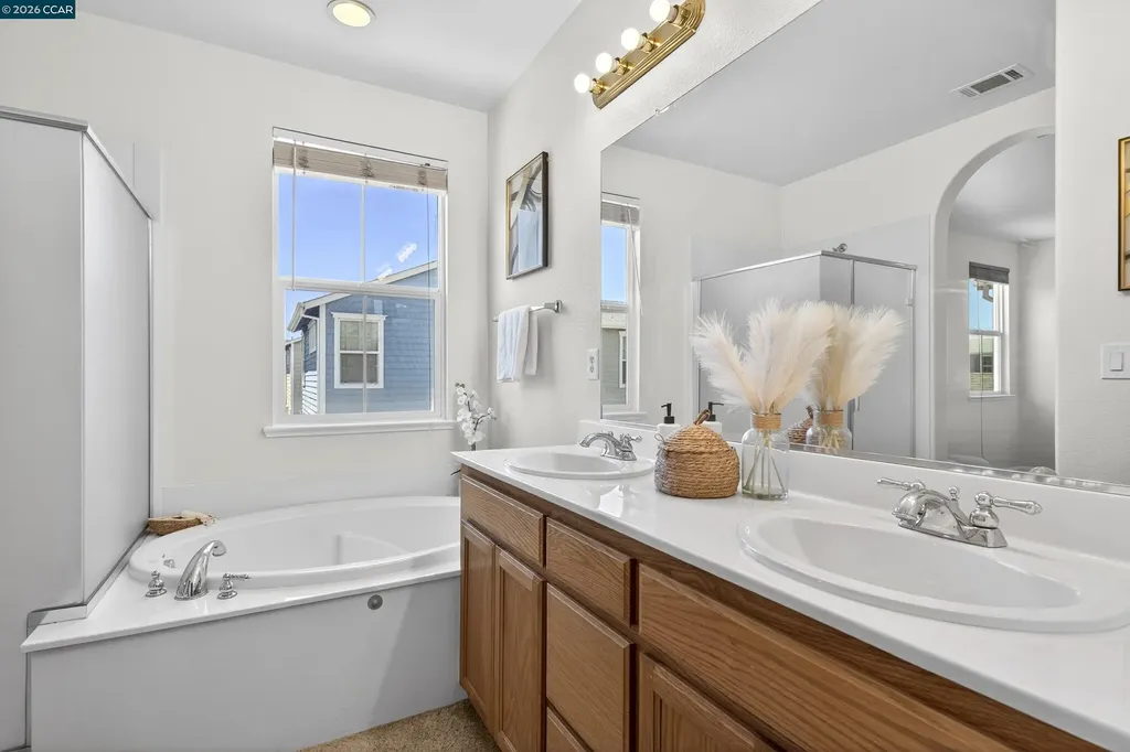 221 Victory Way Suisun City CA 94585