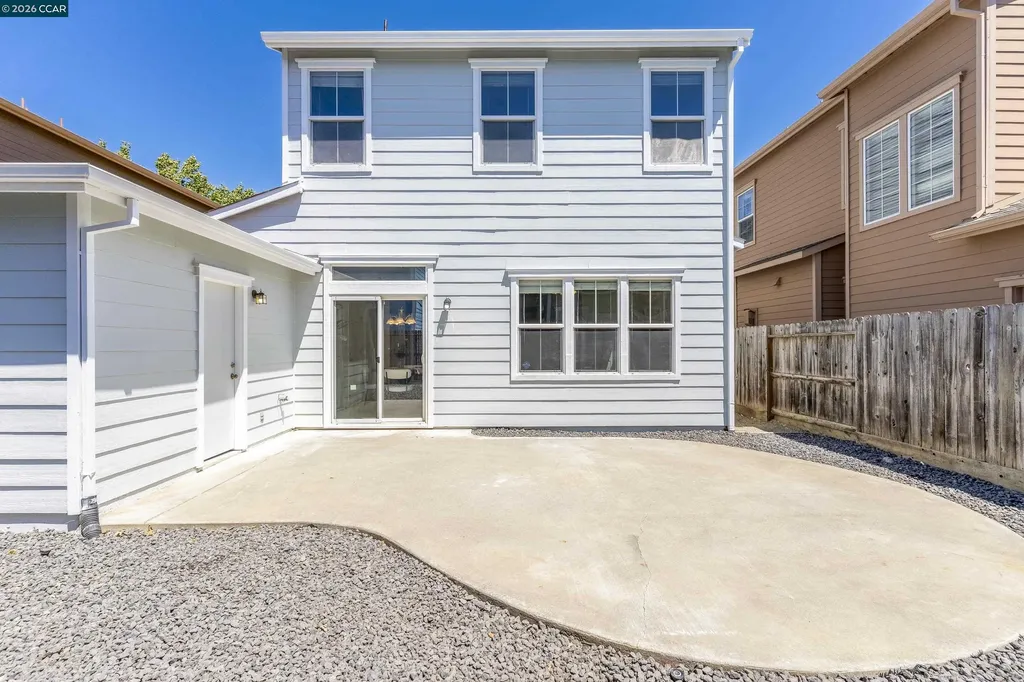221 Victory Way Suisun City CA 94585