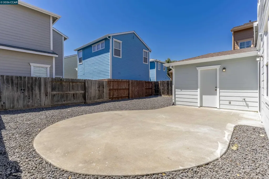 221 Victory Way Suisun City CA 94585