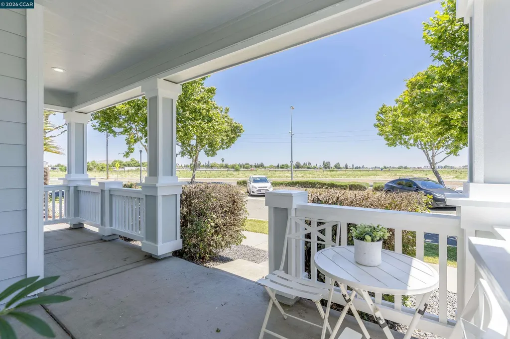 221 Victory Way Suisun City CA 94585