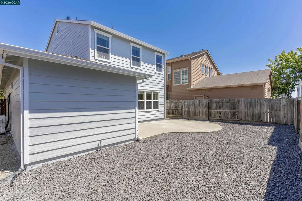 221 Victory Way Suisun City CA 94585