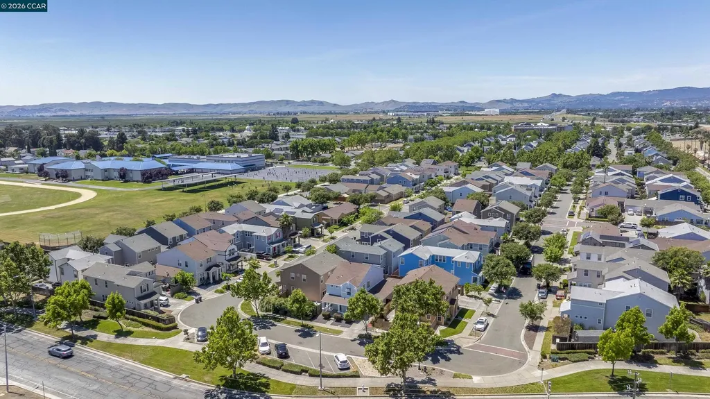 221 Victory Way Suisun City CA 94585