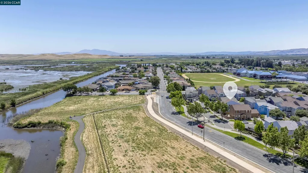 221 Victory Way Suisun City CA 94585