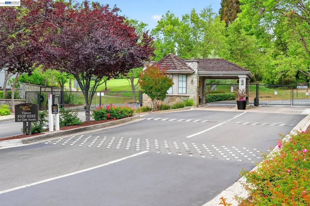 610 Canyon Woods Court San Ramon CA 94582