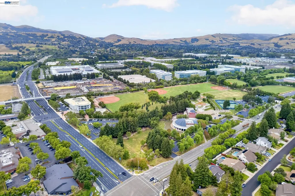 610 Canyon Woods Court San Ramon CA 94582