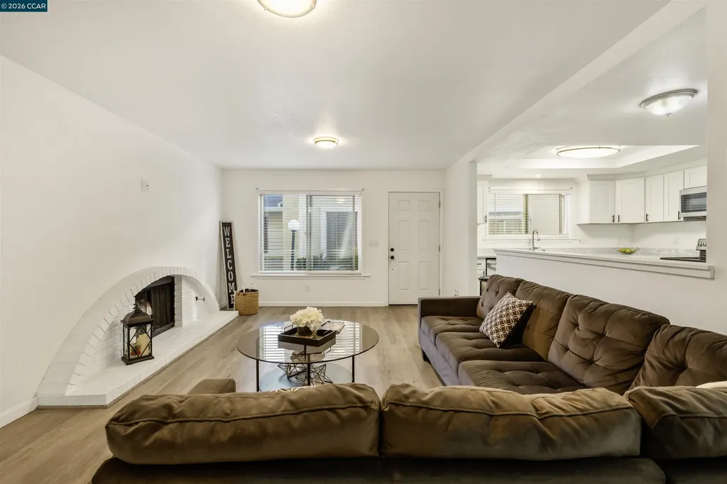 2593 El Portal Drive San Pablo CA 94806