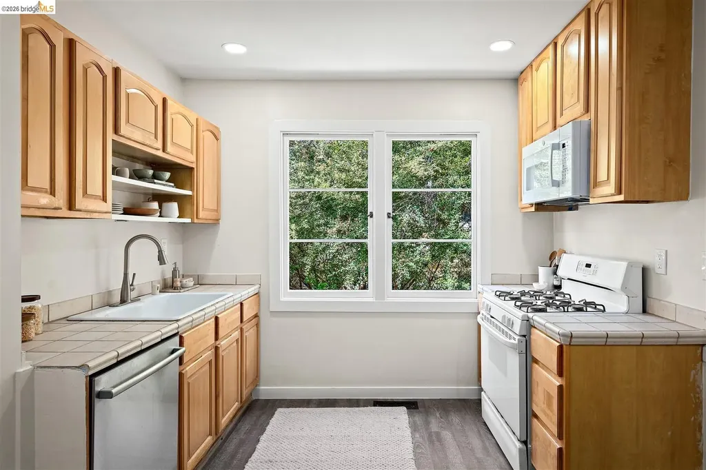 1418 Spruce Street Berkeley CA 94709