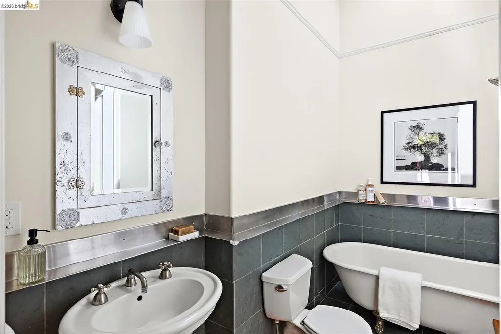 1418 Spruce Street Berkeley CA 94709