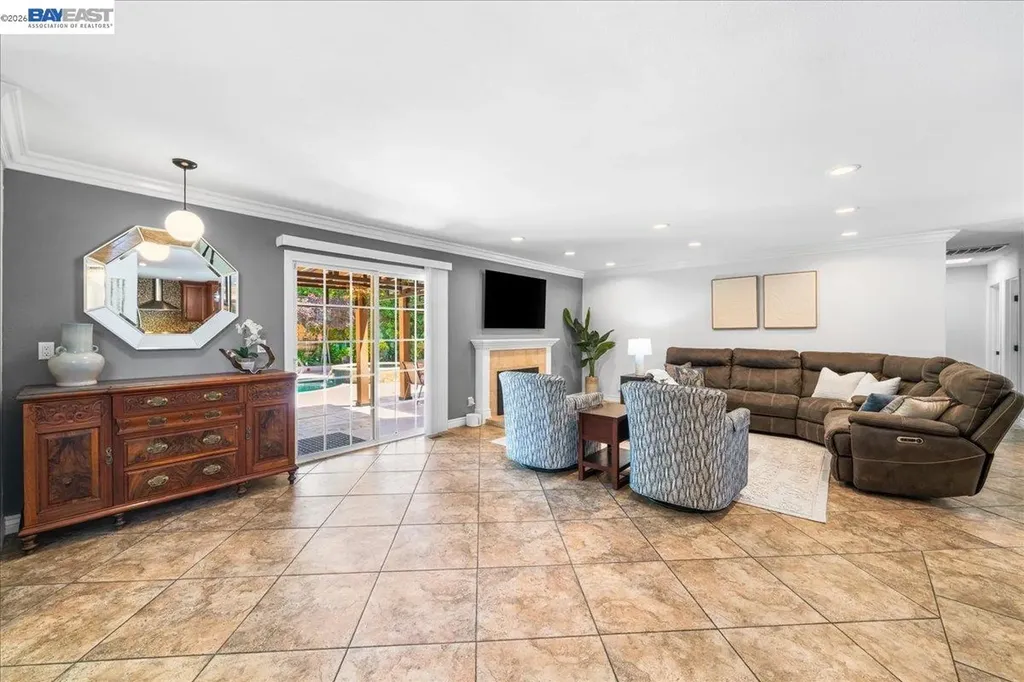 960 Kern Court Livermore CA 94551