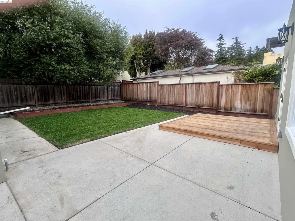 1643 Oak View Avenue Kensington CA 94707