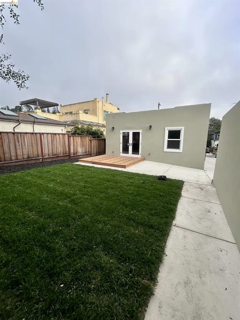 1643 Oak View Avenue Kensington CA 94707