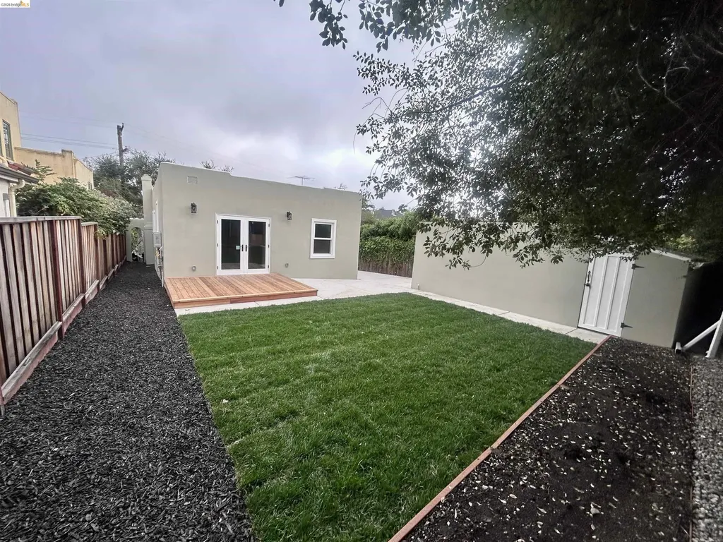 1643 Oak View Avenue Kensington CA 94707