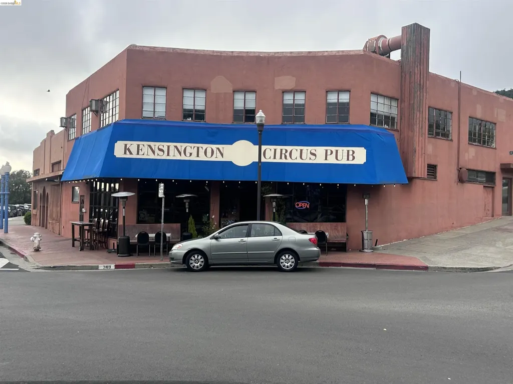 1643 Oak View Avenue Kensington CA 94707