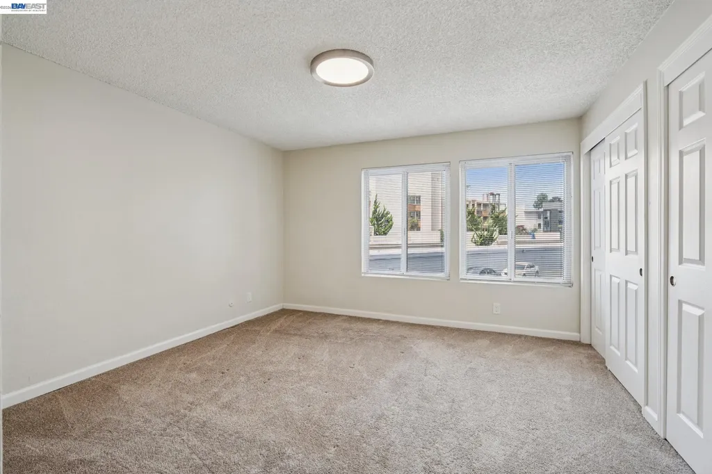 960 Shorepoint Court Alameda CA 94501