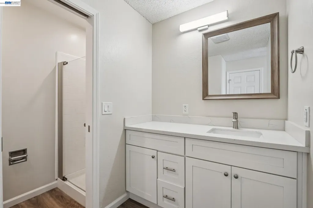 960 Shorepoint Court Alameda CA 94501