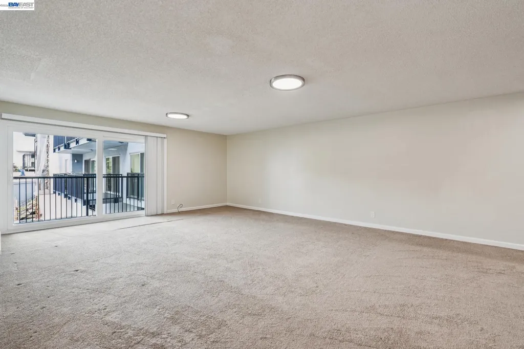 960 Shorepoint Court Alameda CA 94501