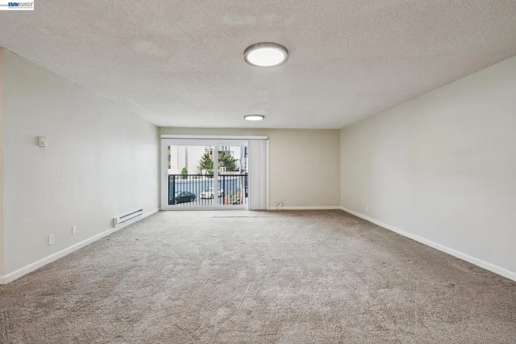 960 Shorepoint Court Alameda CA 94501