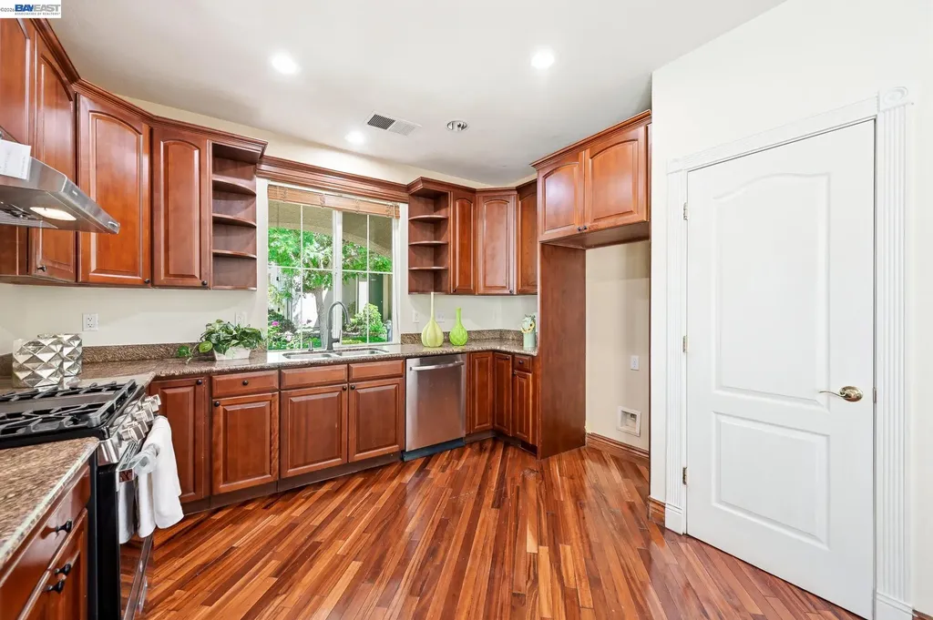 107 Olmsted Court Pittsburg CA 94565