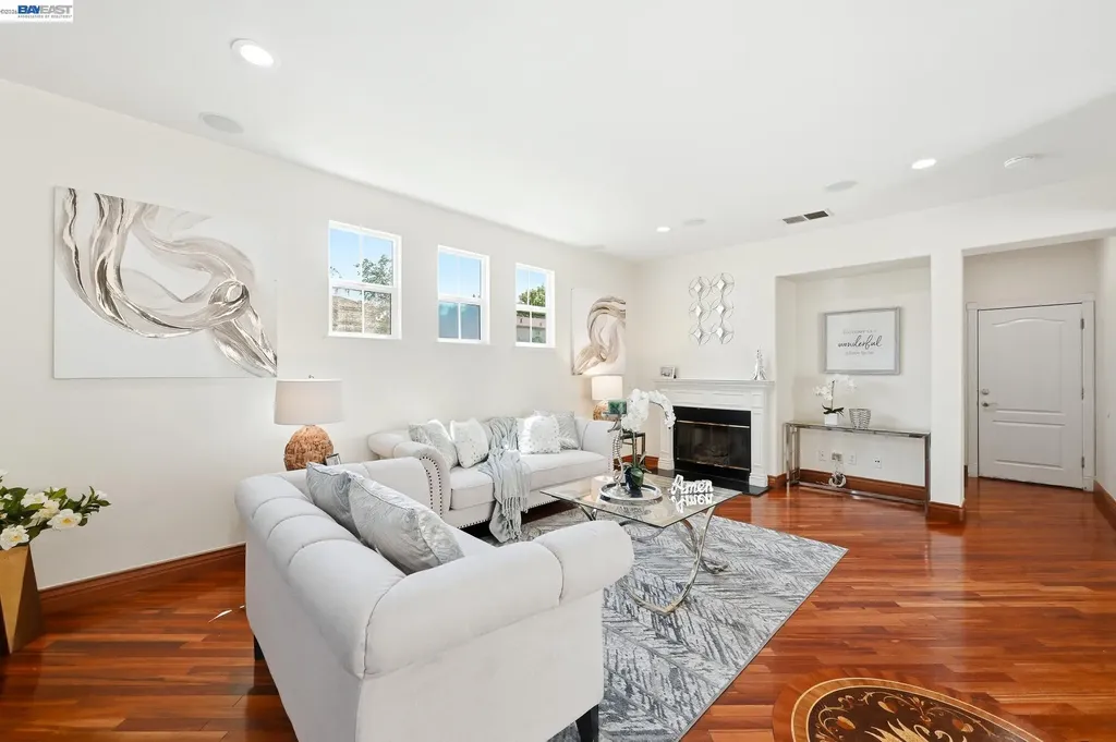 107 Olmsted Court Pittsburg CA 94565