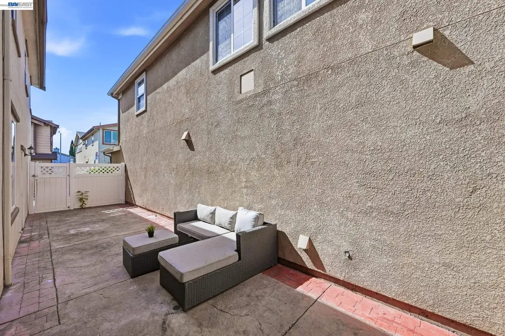 107 Olmsted Court Pittsburg CA 94565