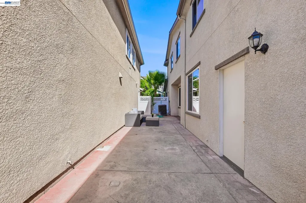 107 Olmsted Court Pittsburg CA 94565