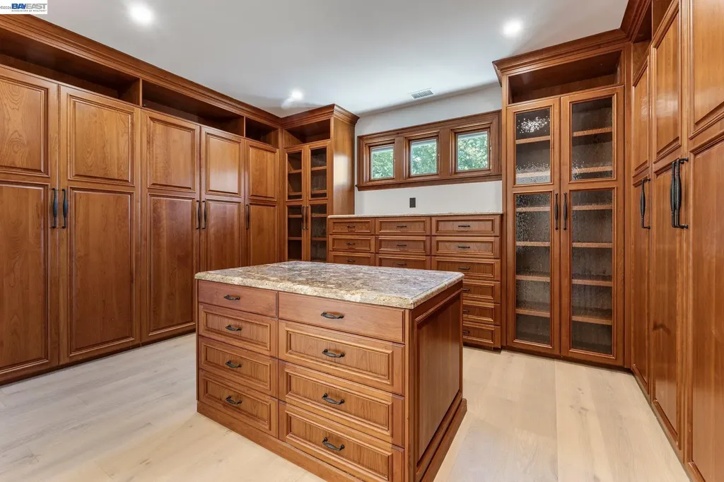 1080 Finley Road Pleasanton CA 94588