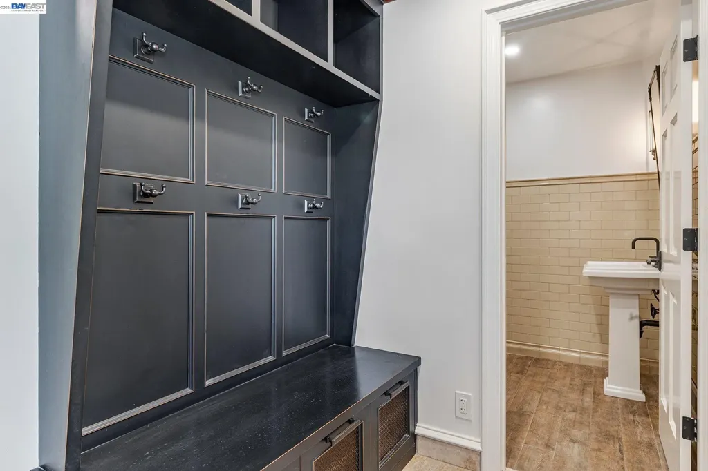 1080 Finley Road Pleasanton CA 94588