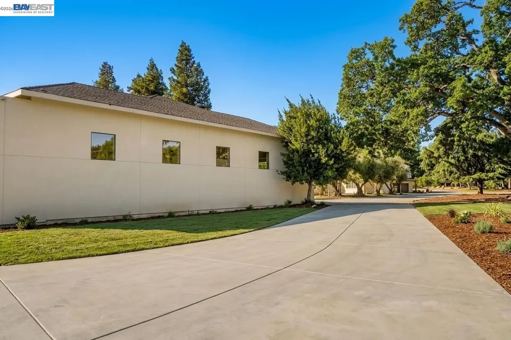 1080 Finley Road Pleasanton CA 94588