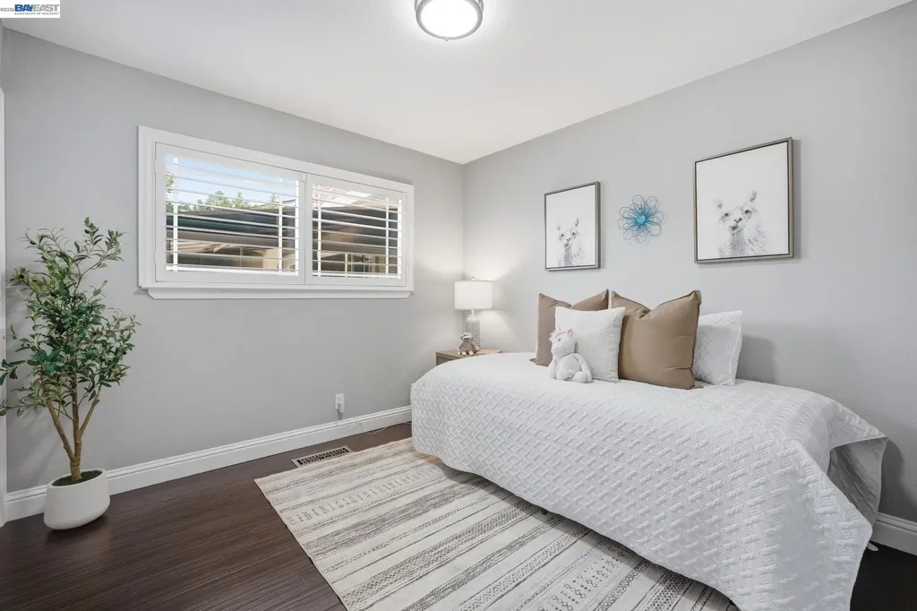 6221 Broadway Avenue Newark CA 94560