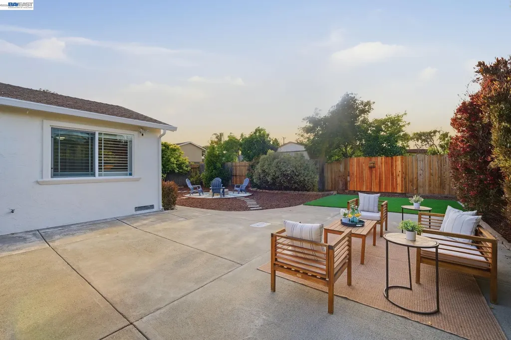 6221 Broadway Avenue Newark CA 94560