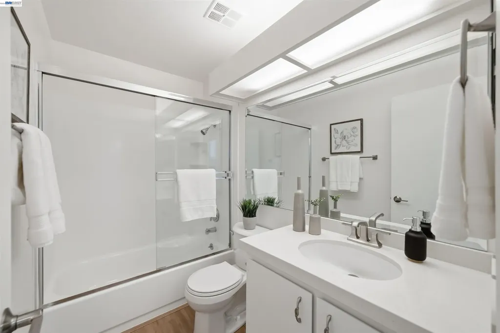 86 Snyder Way Fremont CA 94536