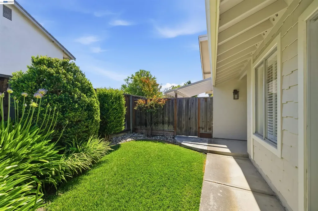 86 Snyder Way Fremont CA 94536