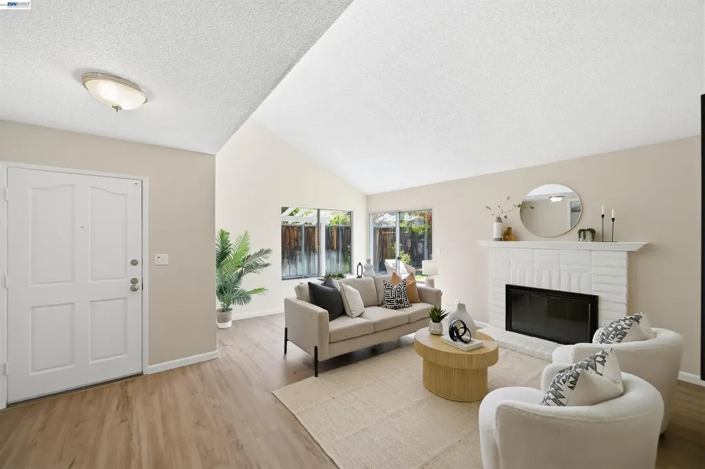 86 Snyder Way Fremont CA 94536