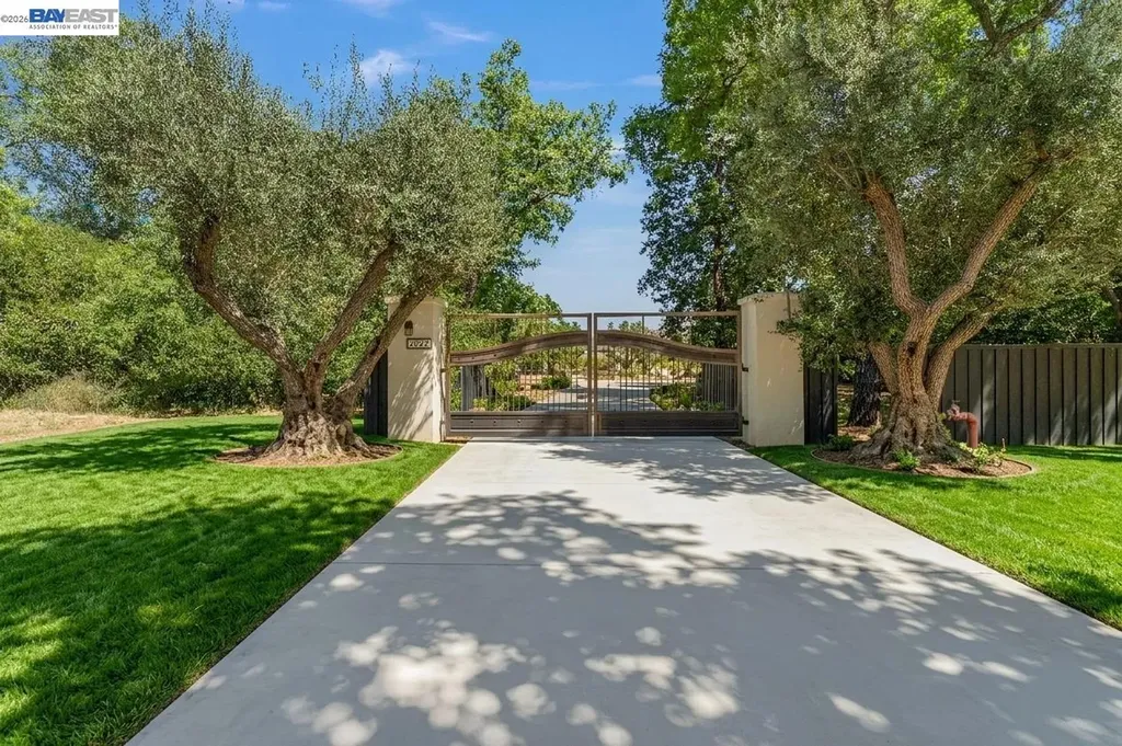 1080 Finley Danville CA 94588